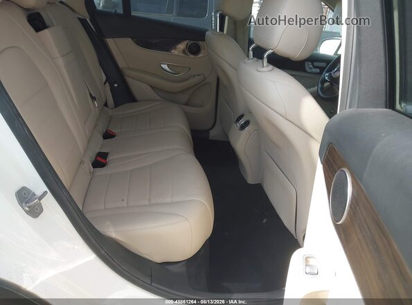 WDC0G4KB8GF083034 2016 MERCEDES-BENZ GLC 300 White VIN sticker view