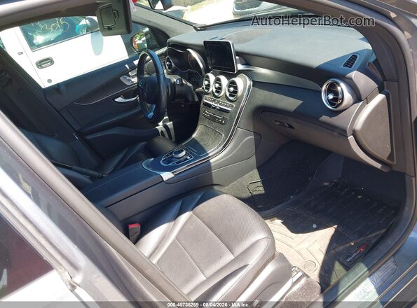 WDC0G4KB8HV008454 2017 MERCEDES-BENZ GLC-CLASS Gray Front interior view