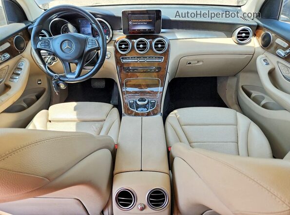 WDC0G4KBXHV007435 2017 MERCEDES-BENZ GLC-CLASS Blue Առջևի վահանակի տեսք