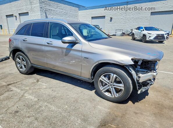 WDC0G5EB3KF565663 2019 MERCEDES-BENZ GLC-CLASS Cream Przód prawy