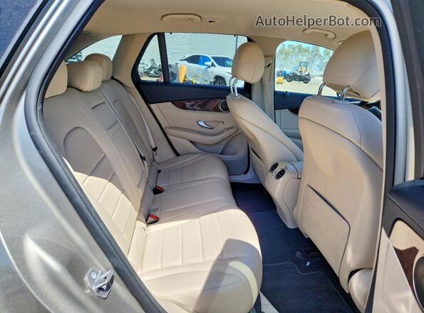 WDC0G5EB3KF565663 2019 MERCEDES-BENZ GLC-CLASS Cream Widok tylnych siedzeń