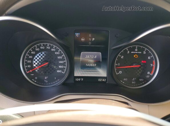 WDC0G6EB9HF276298 2017 MERCEDES-BENZ GLC-CLASS White Instrument cluster view