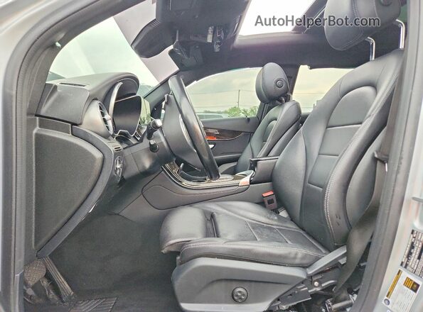 WDC0G8EB0LF675282 2020 MERCEDES-BENZ GLC-CLASS Silver Vista interior delantera