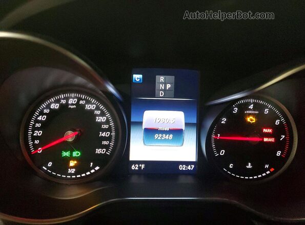 WDC0J4KB1KF613550 2019 MERCEDES-BENZ GLC-CLASS White ხელსაწყოთა პანელის ხედი