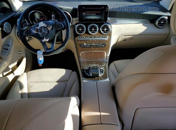 WDC0J4KB4JF301897 2018 MERCEDES-BENZ GLC-CLASS Red Widok deski rozdzielczej