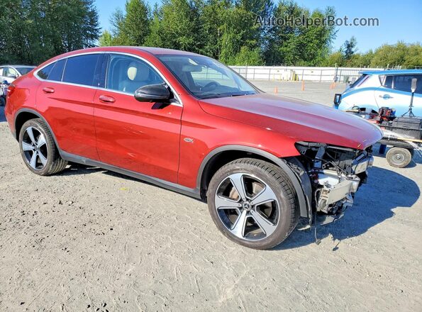 WDC0J4KB4JF301897 2018 MERCEDES-BENZ GLC-CLASS Red Przód prawy