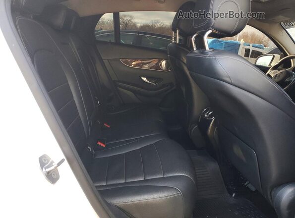 WDC0J4KB6HF222239 2017 MERCEDES-BENZ GLC-CLASS White Widok wnętrza z tyłu