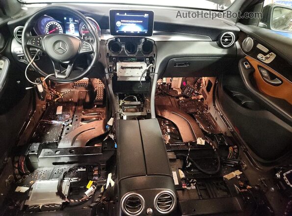 WDC0J6EB6KF612319 2019 MERCEDES-BENZ GLC-CLASS Black Vista del salpicadero
