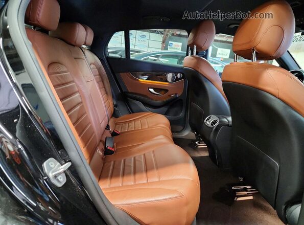WDC0J6EB9KF495996 2019 MERCEDES-BENZ GLC-CLASS Black Engine compartment view