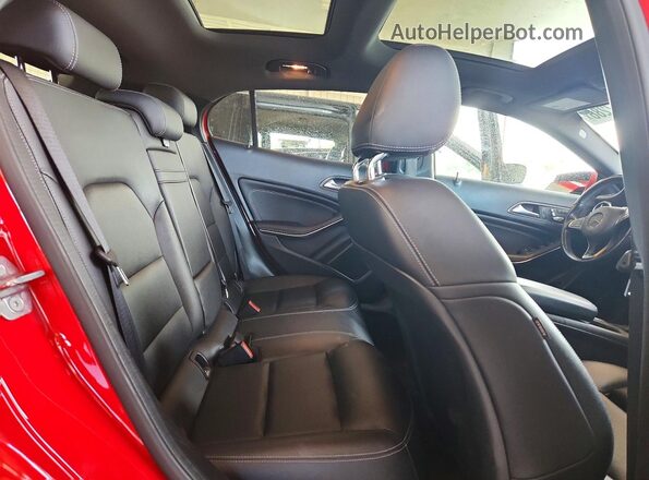 WDCTG4EB0KU001360 2019 MERCEDES-BENZ GLA Red 