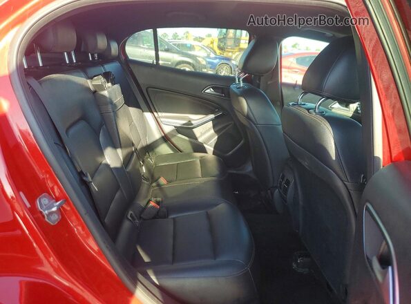 WDCTG4EB0KU005666 2019 MERCEDES-BENZ GLA Red Rear interior view