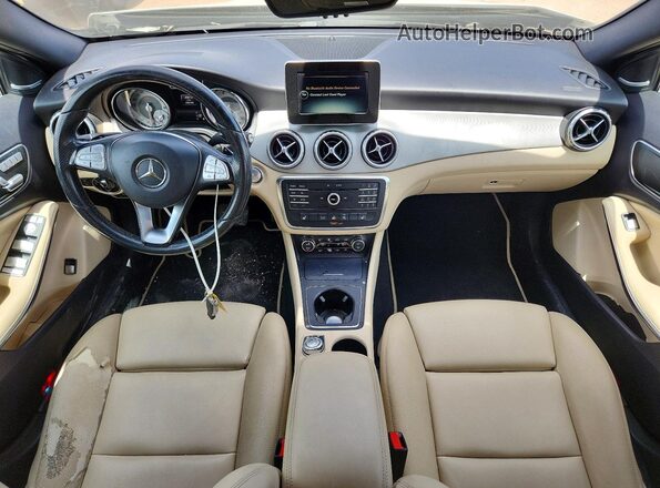 WDCTG4EB1GJ264093 2016 MERCEDES-BENZ GLA Белый Вид панели приборов
