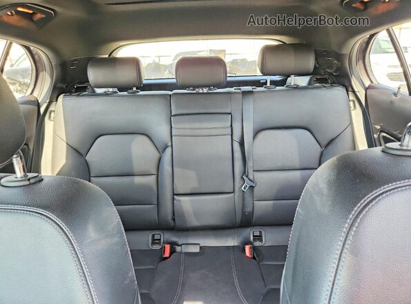 WDCTG4EB2JJ482244 2018 MERCEDES-BENZ GLA Gray Vista de los asientos traseros