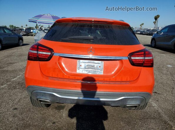 WDCTG4EB2LJ653920 2020 MERCEDES-BENZ GLA Orange Вид ззаду