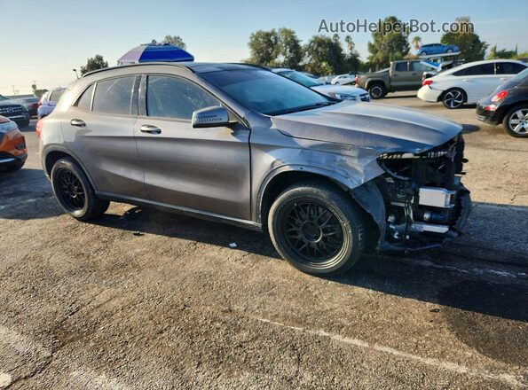 WDCTG4EB3JJ369838 2018 MERCEDES-BENZ GLA Gray Delantero derecho