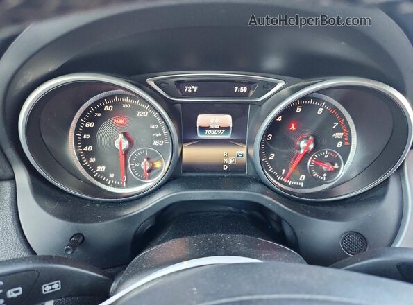 WDCTG4EB3JJ369838 2018 MERCEDES-BENZ GLA Gray Vista del cuadro de instrumentos