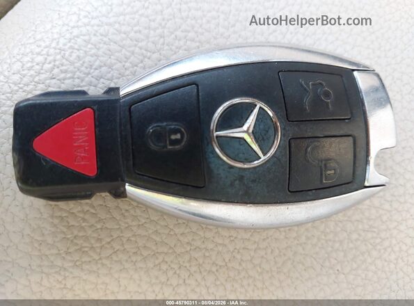 WDCTG4EB4GJ235994 2016 MERCEDES-BENZ GLA 250 Белый Вид панели приборов