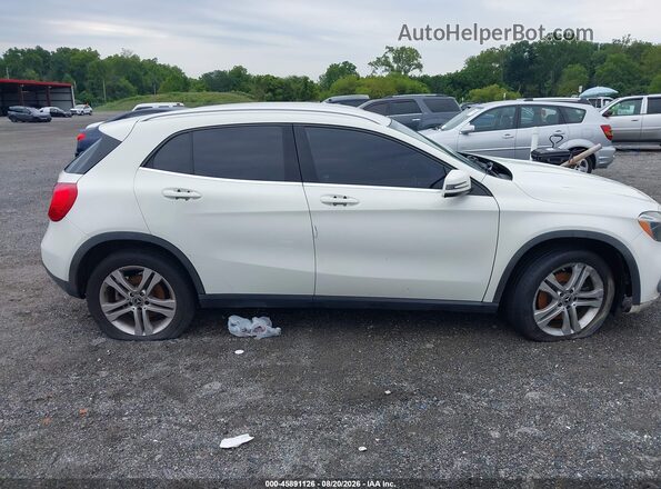 WDCTG4EB4JJ423681 2018 MERCEDES-BENZ GLA 250 White Widok wnętrza z tyłu