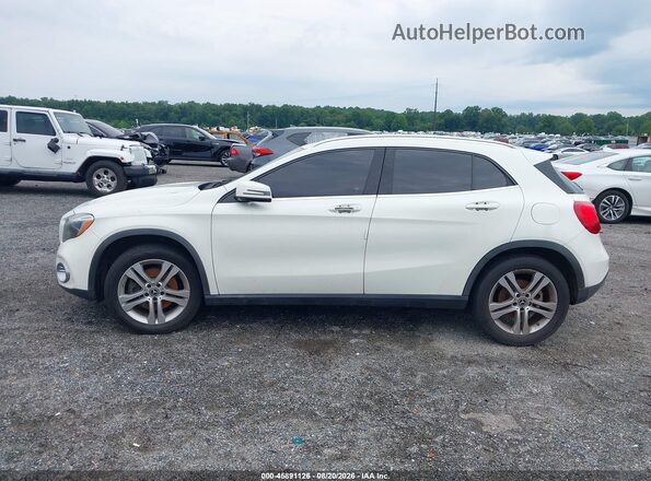 WDCTG4EB4JJ423681 2018 MERCEDES-BENZ GLA 250 White Widok wnętrza 360 stopni