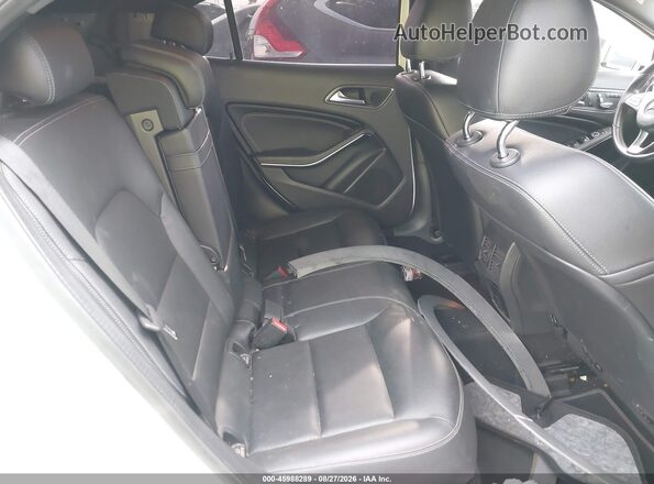 WDCTG4EB4JJ456762 2018 MERCEDES-BENZ GLA 250 White VIN კოდის სტიკერის ხედი