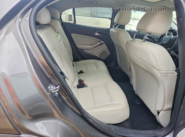 WDCTG4EB5KJ554118 2019 MERCEDES-BENZ GLA Silver Rear interior view