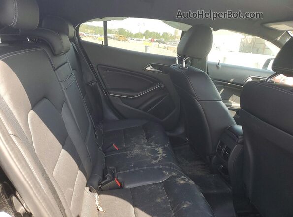 WDCTG4EB6JJ389937 2018 MERCEDES-BENZ GLA Black Rear seats view