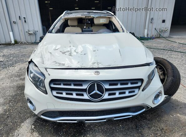 WDCTG4EB6JJ398640 2018 MERCEDES-BENZ GLA White Widok z przodu