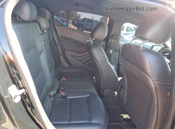 WDCTG4EB6JJ489388 2018 MERCEDES-BENZ GLA Черный Вид задней части салона