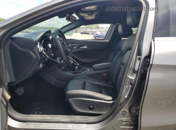 WDCTG4EB7JJ447361 2018 MERCEDES-BENZ GLA Gray Vista interior delantera