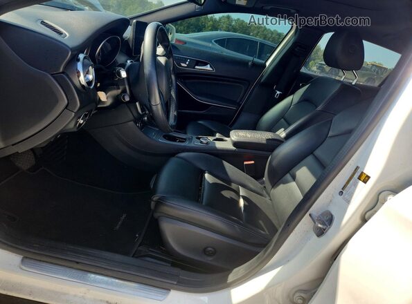 WDCTG4EB7KJ551396 2019 MERCEDES-BENZ GLA Белый Вид салона спереди