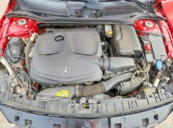 WDCTG4EB7KU006958 2019 MERCEDES-BENZ GLA Red Widok wnętrza z tyłu