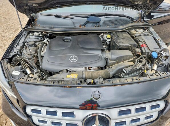 WDCTG4EB9JJ368208 2018 MERCEDES-BENZ GLA Black Շարժիչի բաժամունքի տեսք