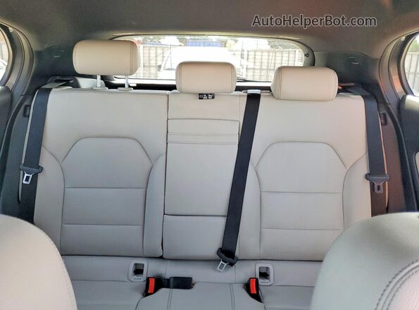 WDCTG4EBXGJ259992 2016 MERCEDES-BENZ GLA Gray Vista de los asientos traseros