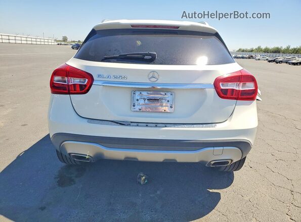 WDCTG4EBXJJ432174 2018 MERCEDES-BENZ GLA White Widok z tyłu