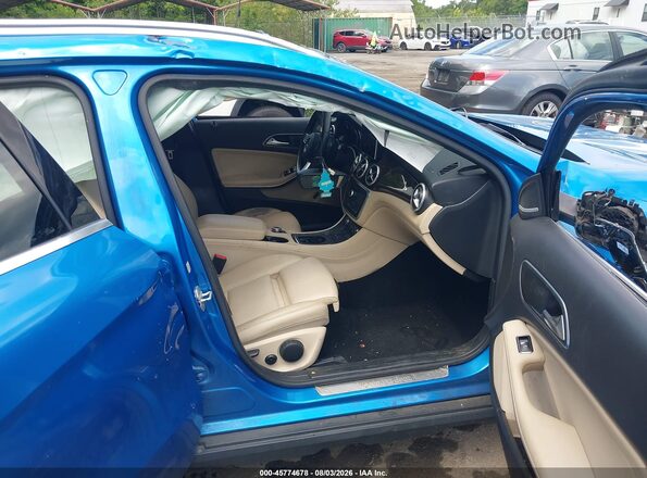 WDCTG4GB0GJ254801 2016 MERCEDES-BENZ GLA 250 Blue Вид салону спереду