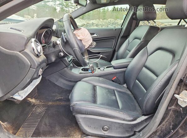 WDCTG4GB0JJ406809 2018 MERCEDES-BENZ GLA Black Widok wnętrza z przodu