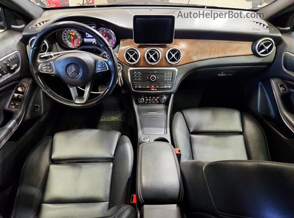 WDCTG4GB2GJ190714 2016 MERCEDES-BENZ GLA Черный Вид панели приборов