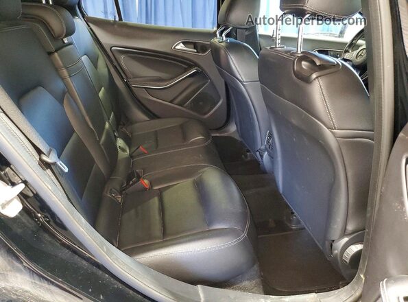 WDCTG4GB2GJ202487 2016 MERCEDES-BENZ GLA Черный Вид задней части салона