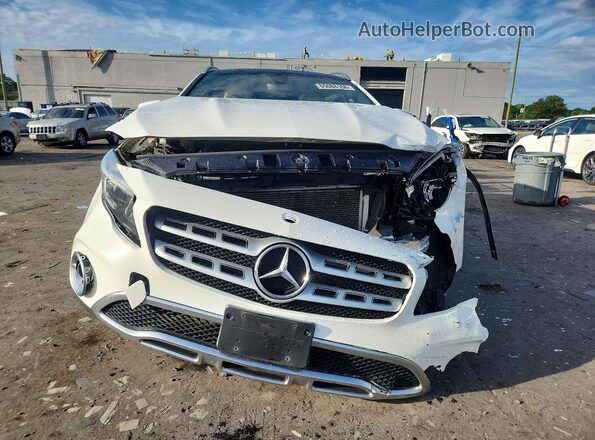 WDCTG4GB2JJ527602 2018 MERCEDES-BENZ GLA White Widok z przodu