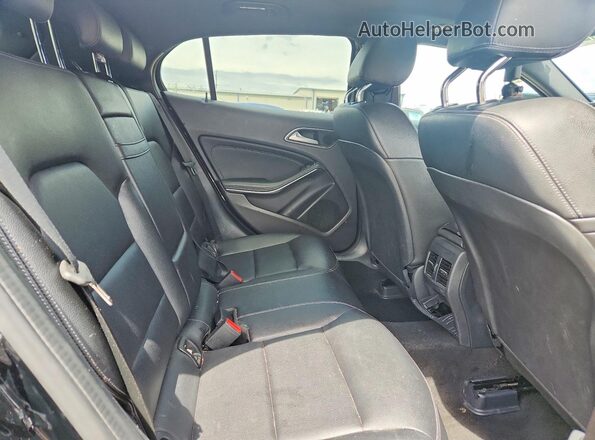 WDCTG4GB4LJ690741 2020 MERCEDES-BENZ GLA Black Widok tylnych siedzeń