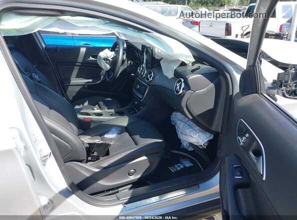 WDCTG4GB4LU027832 2020 MERCEDES-BENZ GLA 250 Silver Front interior view