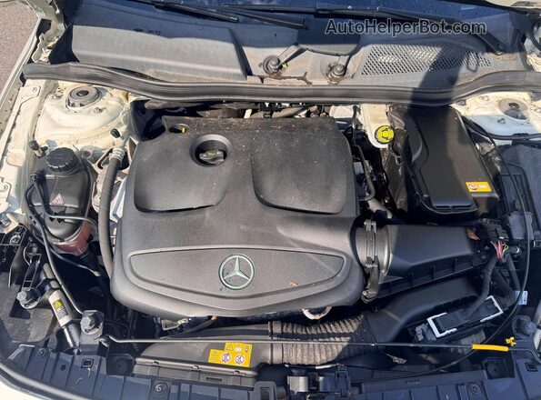 WDCTG4GB5GJ232549 2016 MERCEDES-BENZ GLA Белый Вид спереди