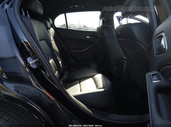 WDCTG4GB7HJ288526 2017 MERCEDES-BENZ GLA 250 Черный Вид наклейки с VIN-кодом