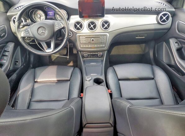WDCTG4GBXGJ201622 2016 MERCEDES-BENZ GLA Серый Вид панели приборов