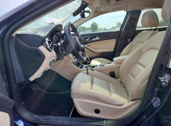 WDCTG4GBXKJ579769 2019 MERCEDES-BENZ GLA Blue Вид салону спереду