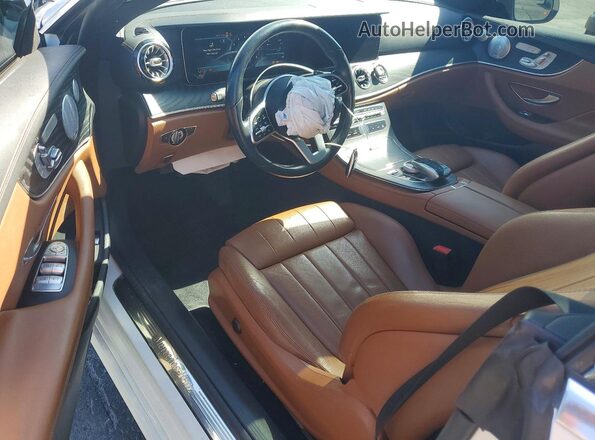 WDD1J6HB8KF090174 2019 MERCEDES-BENZ E Белый Вид панели приборов