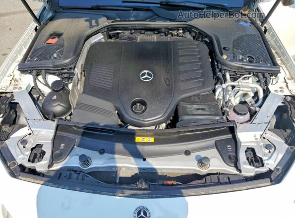 WDD2J5KB7KA028172 2019 MERCEDES-BENZ CLS-CLASS White Widok wnętrza z tyłu