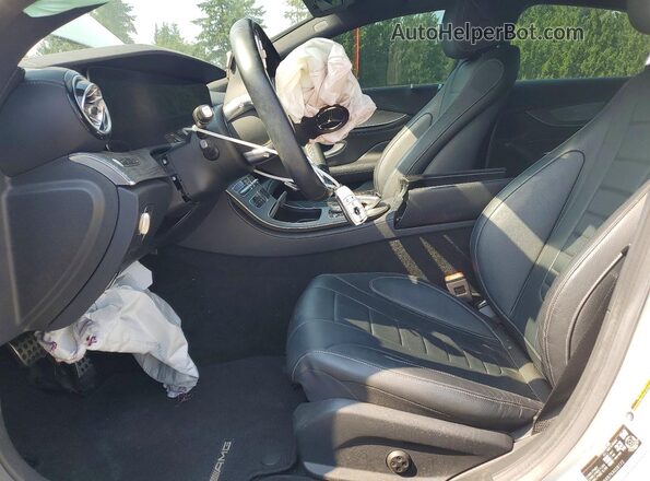 WDD2J5KB7KA028172 2019 MERCEDES-BENZ CLS-CLASS White Widok wnętrza z przodu