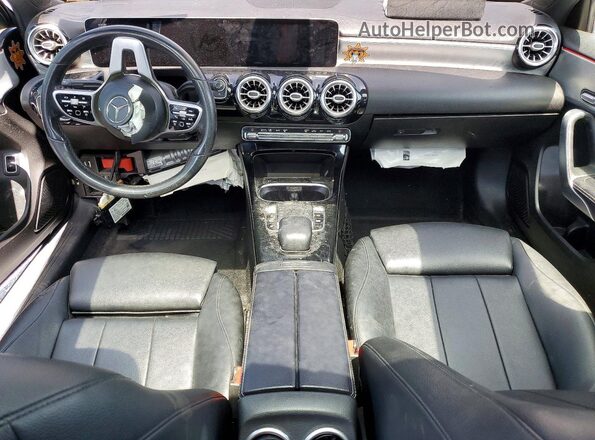 WDD3G4EB2KW024655 2019 MERCEDES-BENZ A Gray Вид панелі приладів