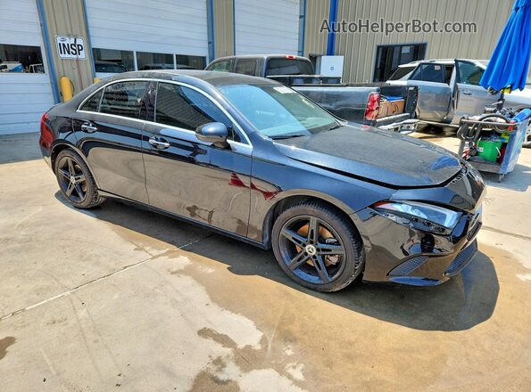 WDD3G4EB3KW005953 2019 MERCEDES-BENZ A Black Передня права чверть
